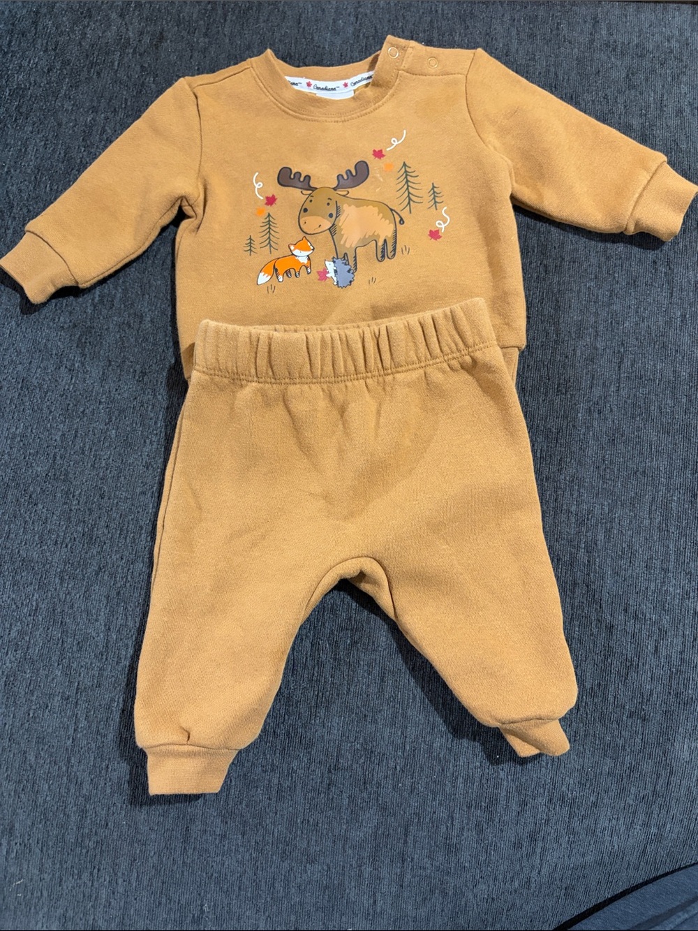 Canadiana baby Moose & Fox Matching Sweat Set